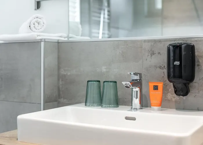 Apart33 2-1 * هاوس إم إنيستال